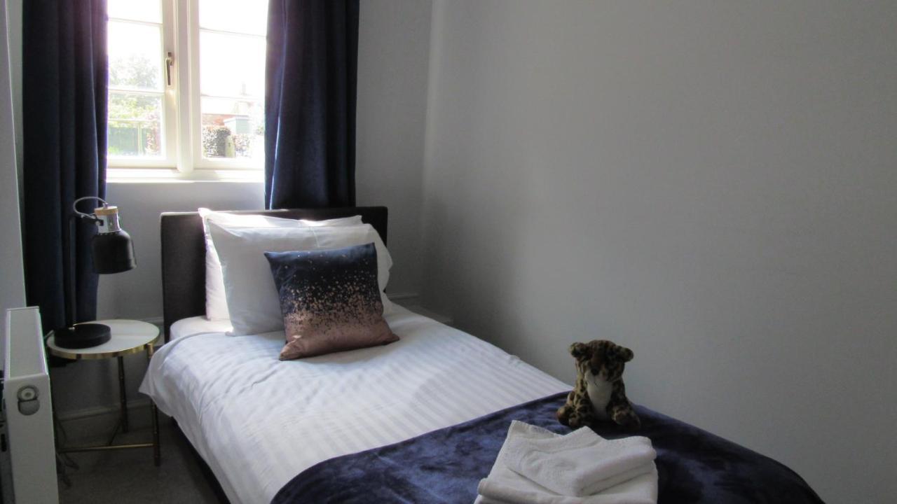 The Old Vicarage Hotel & Restaurant Bridgwater Exterior foto A single bed