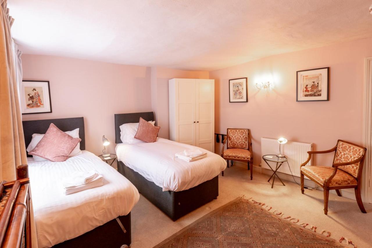 The Old Vicarage Hotel & Restaurant Bridgwater Exterior foto A room at the hotel